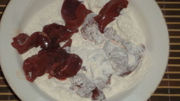 печень куриная в сметане