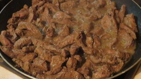 печень по-строгановски