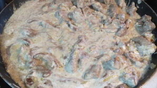 печень по-строгановски