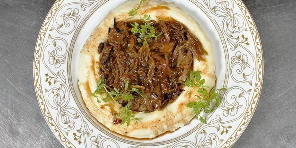 Рецепт печень по-венециански c пюре