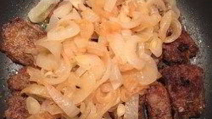 Печень с луком