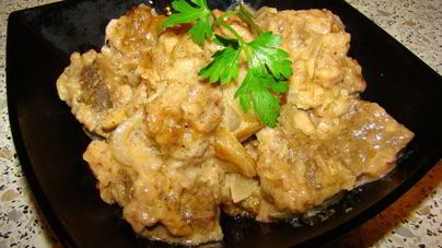 Печень, тушенная в сливках