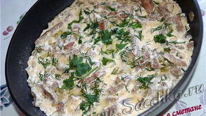 Печень в сметане