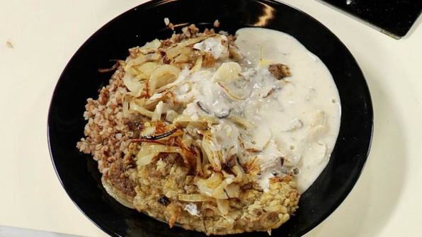 печенка с гречкой