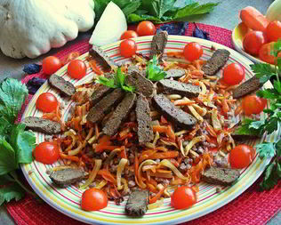 Печенка с овощами и гречкой