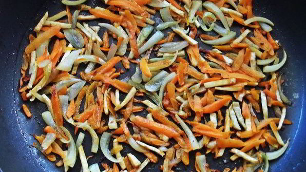 печенка с овощами и гречкой