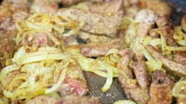 печенка с подливкой