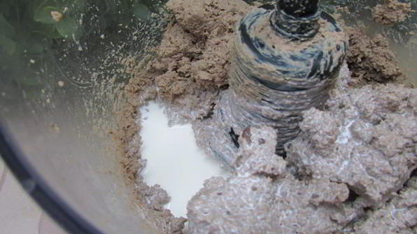 печеночные шарики с жареным луком в фисташках