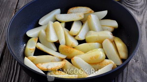 жареная картошка с печенью