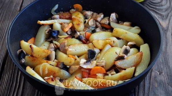 жареная картошка с печенью