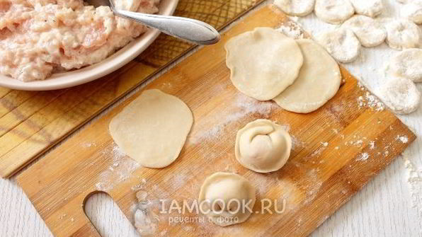 пельмени с курицей