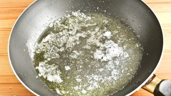 пельмени в горшочках с грибами