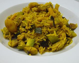 Паэлья ди вердура с цукини, фасолью и шампиньонами