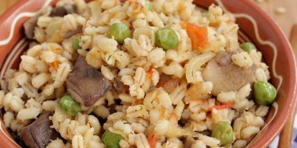 Рецепт паэлья из перловой крупы и лесных грибов