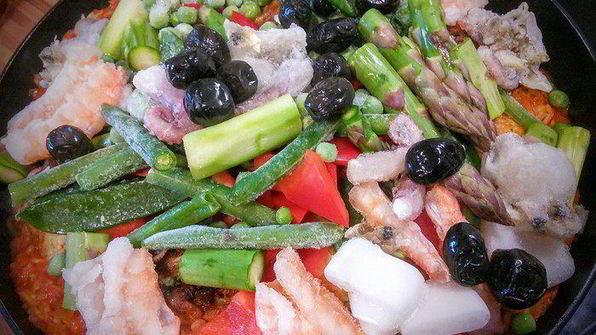 паэлья с курицей и морепродуктами