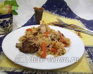 Плов по-домашнему со свиными ребрами