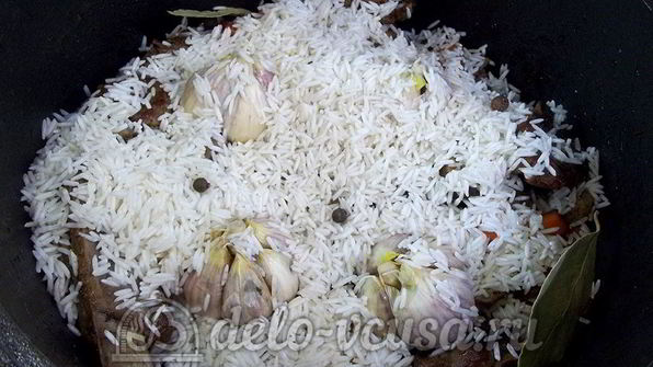 плов по-домашнему со свиными ребрами