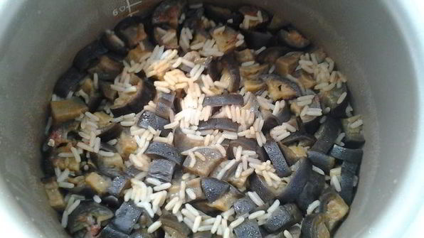 плов с баклажанами в мультиварке