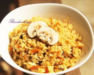 Плов с грибами в мультиварке