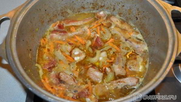 плов с копчеными ребрышками