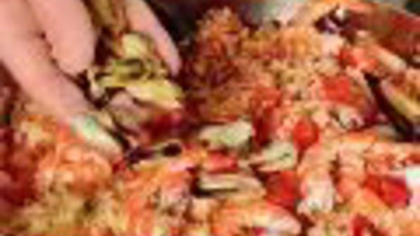 плов с креветками и мидиями