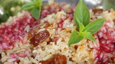 Плов с разноцветным рисом