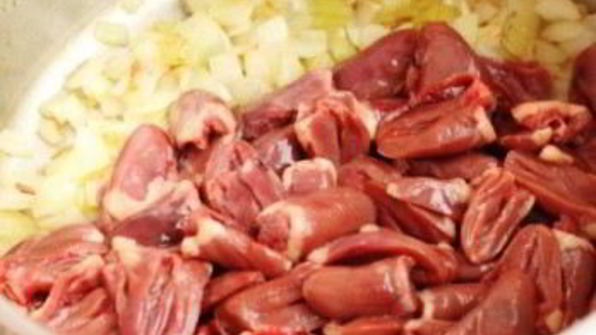 плов с сердечками куриными