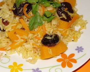 Плов с тыквой, черносливом и изюмом