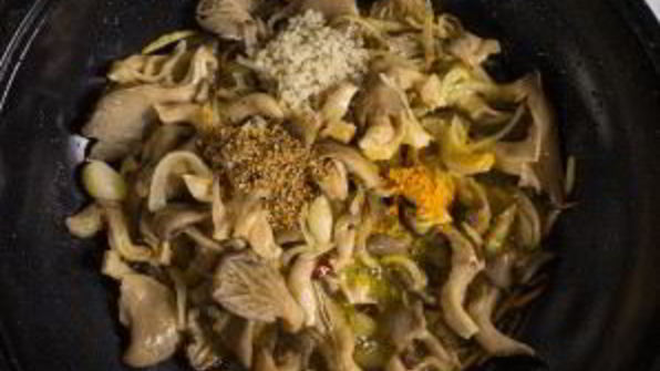 плов с вешенками