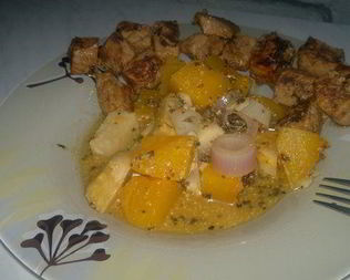 Французское горчичное овощное рагу и сладкая свиная корейка