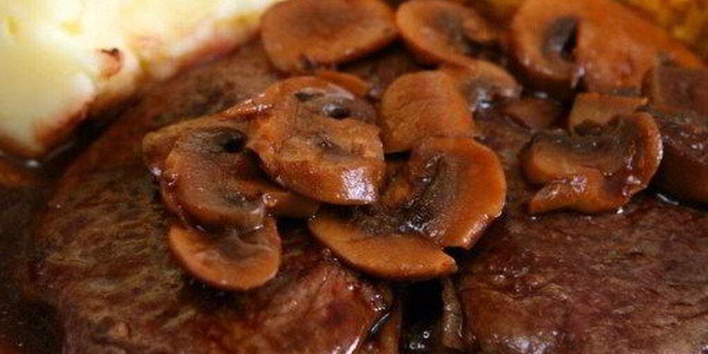 Рецепт грибное рагу с красным вином