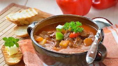 Мясное рагу с картофелем и болгарским перцем