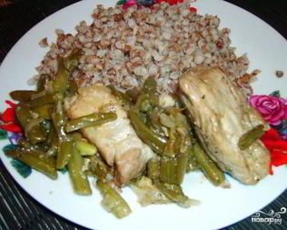 Мясное рагу со спаржевой фасолью