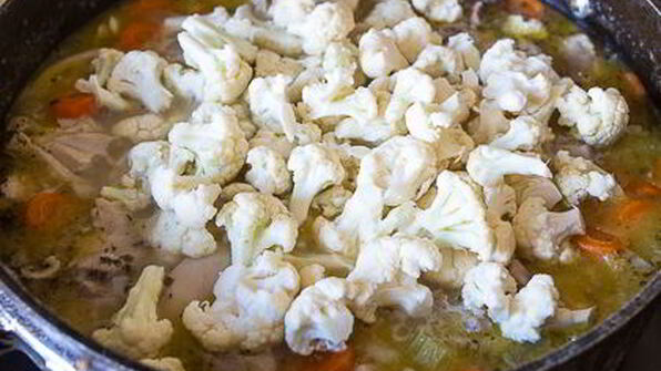 нежное рагу из курицы с овощами и перловкой