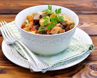 Овощное рагу с баклажанами и кабачками в мультиварке