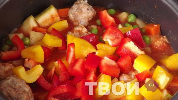 овощное рагу с фрикадельками