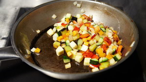 овощное рагу с нутом и корицей