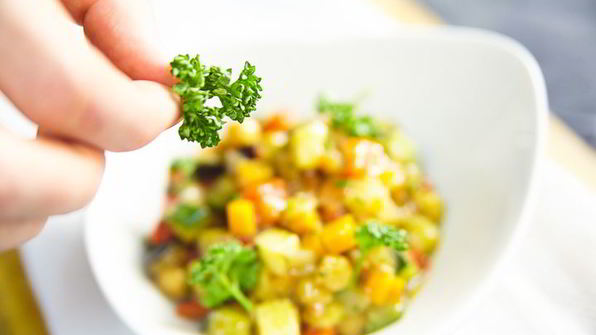 овощное рагу с нутом и корицей