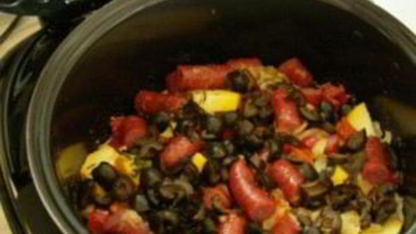 овощное рагу с охотничьими колбасками