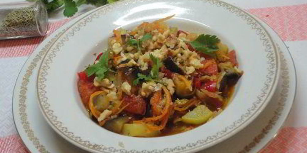 Рецепт овощное рагу с орехами