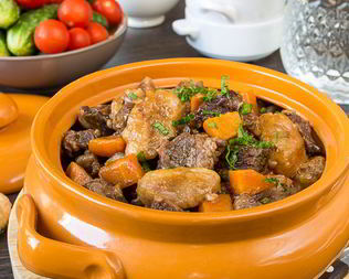 Рагу из говядины с грибными клецками