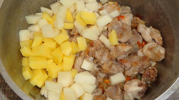 рагу из кролика с овощами