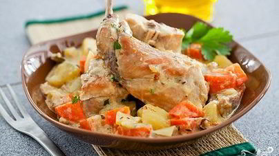 Рагу из кролика в мультиварке