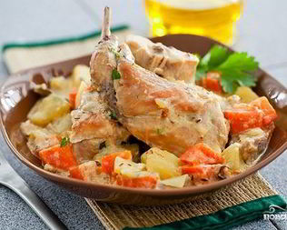 Рагу из кролика в мультиварке