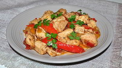 Рагу из куриного филе со сладким перцем