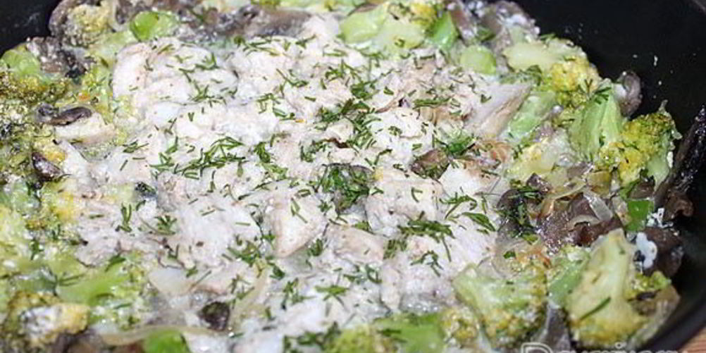 Рецепт рагу из минтая с шампиньонами и брокколи