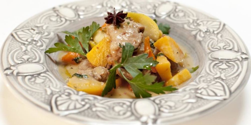 Рецепт рагу из репы со свининой, яблоками и изюмом