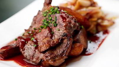 Рагу из телятины с портвейном и тимьяном