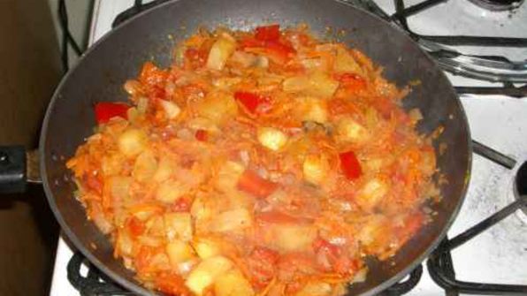 рагу овощное с грибами и куриной печенью