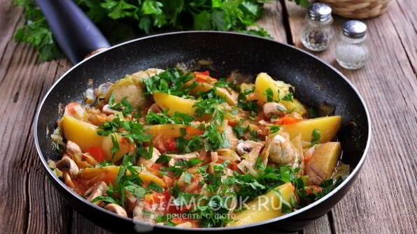 рагу овощное с капустой и картошкой